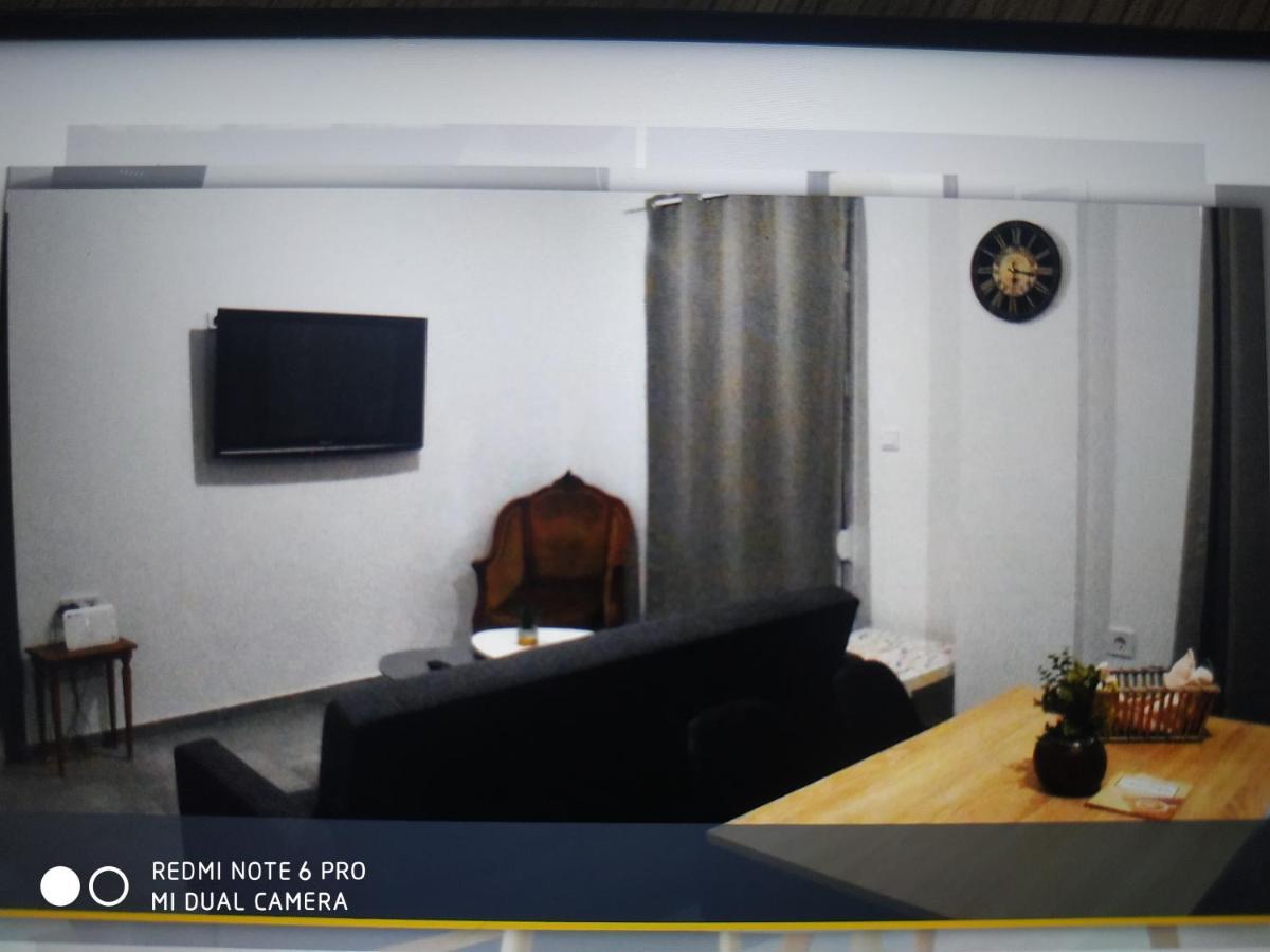 Minimal Apartment Kalamata Bagian luar foto